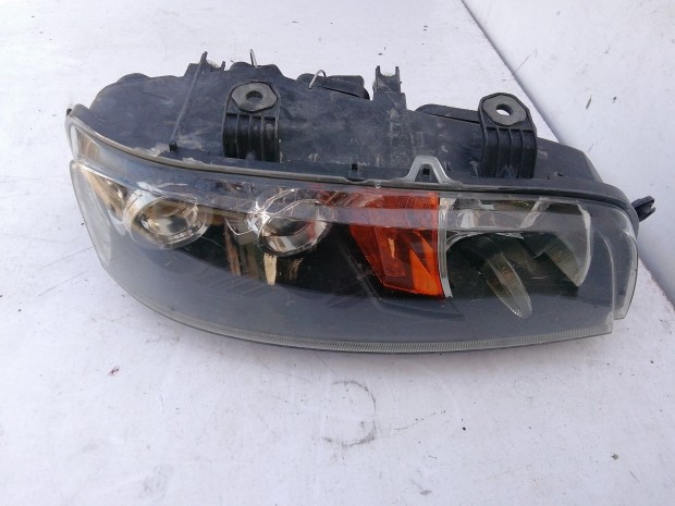 198392 Fiat Punto II. 1999-2003 ködlámpás jobb első fényszóró