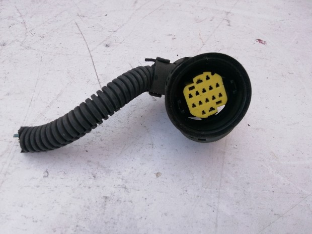 198401 Fiat Idea 2003-2012 Első Lámpa elektromos csatlakozó 51747606