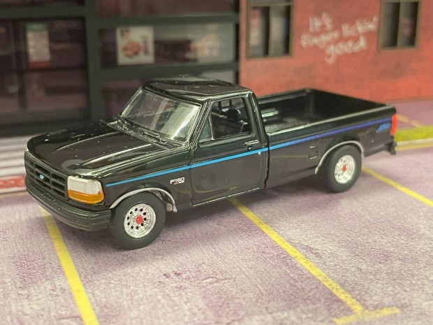 1992 Ford F-150 modellaut - Greenlight 1:64 mret