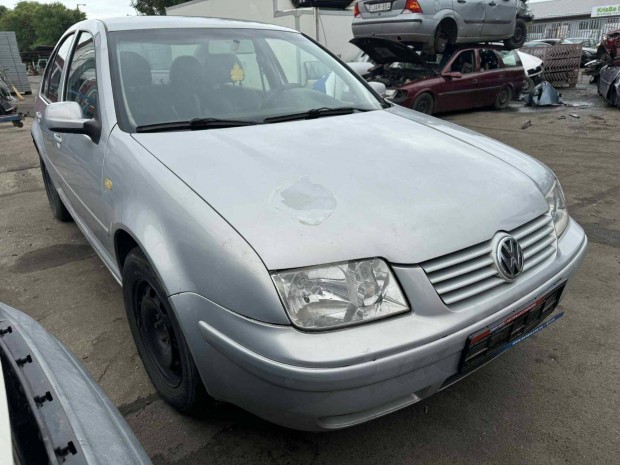 1999 Volkswagen Bora 1.6 -AKL- bontott alkatrészek