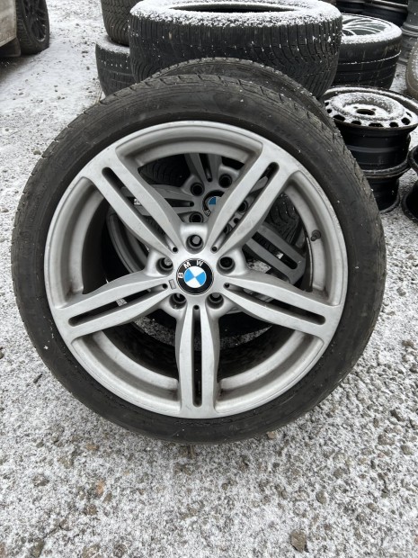 19 Bmw M6 ketszeles Alufelni jo nyri gumikkal 5x120