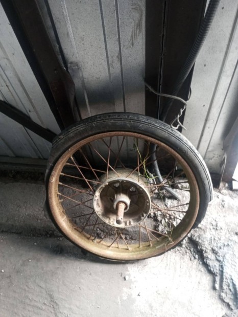 19 Motorkerék Mz vagy Panónnia Kézikocsi (Postázom is)