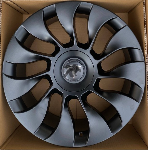 19" Tesla Y matt fekete új alufelni garnitúra eladó!