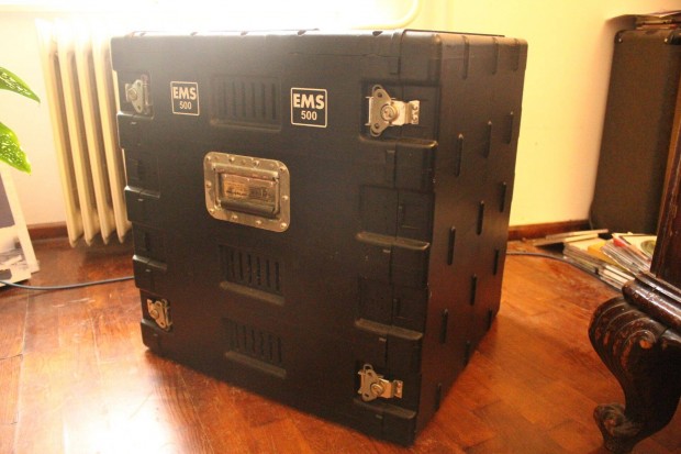 19"-os 12U rack lda, rack doboz