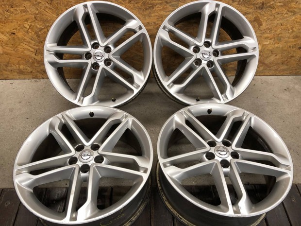 19 col Opel gyári alufelni 5x105 szenzor 19 colos
