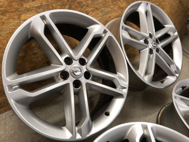 19 col Opel gyri alufelni 5x105 szenzor 19 colos