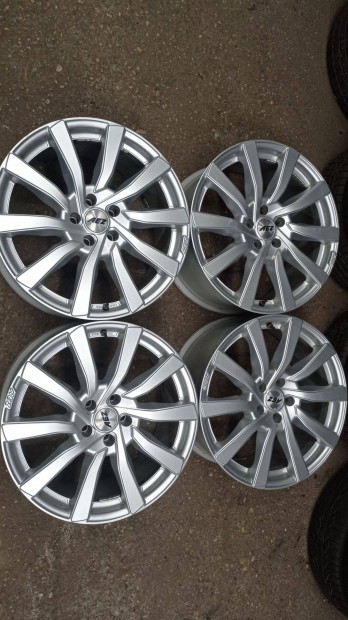 19 colos Aez használt 5x112 lyukosztású alu felni garnitúra nyomásszen