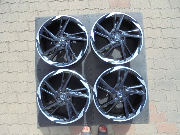 19-es 5 x 108-as DS ( Citroen ) gyári alufelni eladó