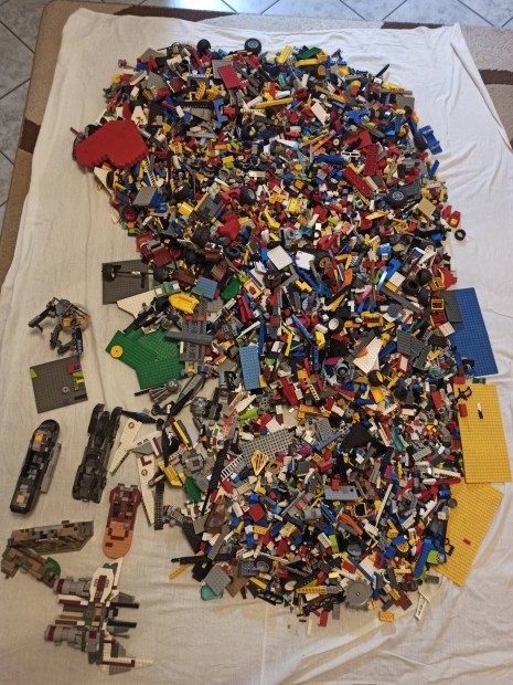 19 kg eredeti mlesztett lego elad! 