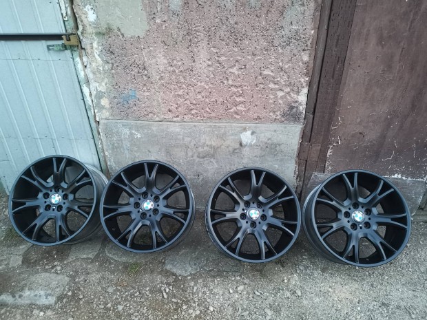 19coll m felnim elad, kisebbre cserlnm 