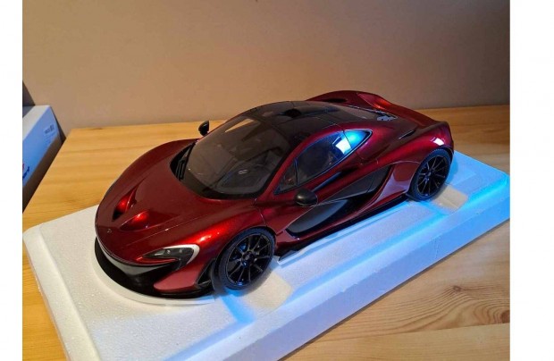 1:12 Autoart Mclaren P1 modell