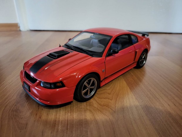 1:18 1/18 Autoart Ford Mustang modellautk