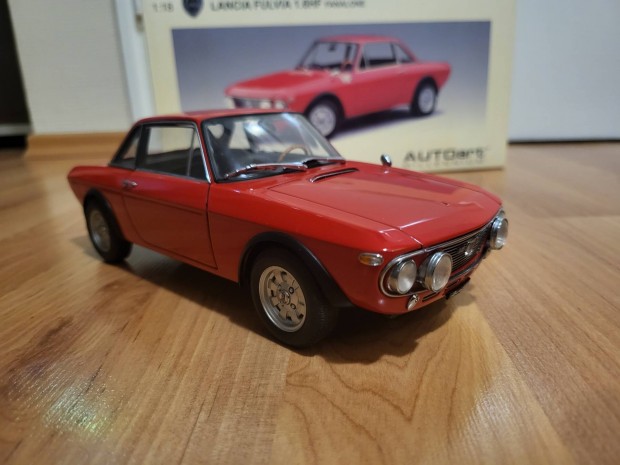 1:18 1/18 Autoart Lancia Fulvia 1.6 HF Fanalone modellaut