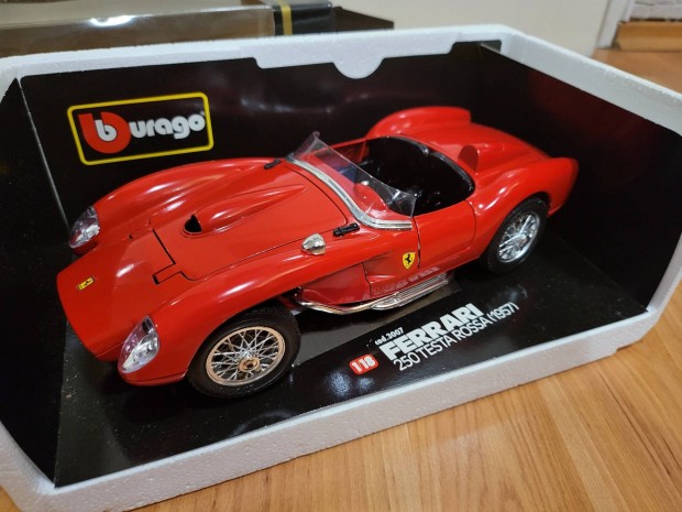 1:18 1/18 Burago Ferrari 250 Testa Rossa 1957 modellaut