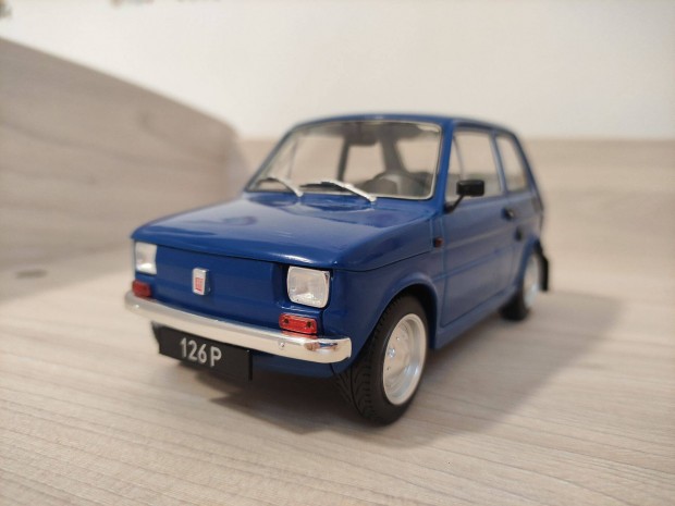 1/18 1:18 MCG Fiat 126P Polski Fiat Kispolszki