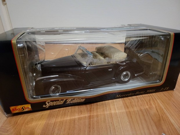 1:18 1/18 Maisto Mercedes 300S modellaut