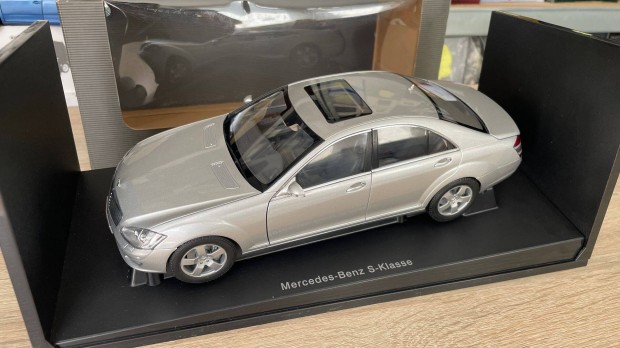 1:18 1/18 Mercedes-Benz W221 S500L S-class 2005 - Autoart