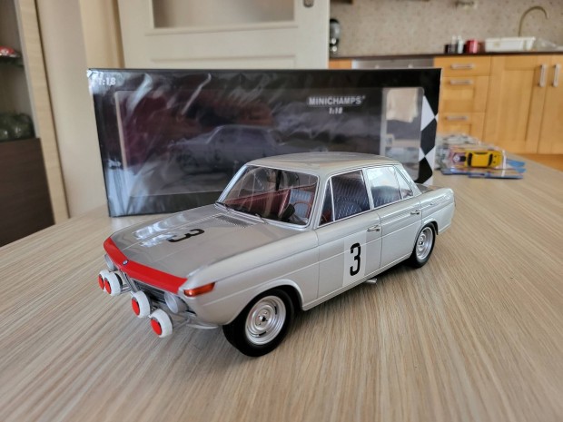 1:18 1/18 Minichamps BMW 1800 Tisa 24h 1965 modellaut 