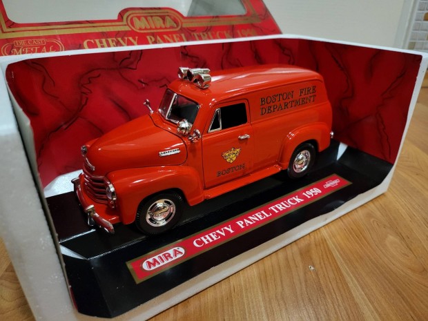 1:18 1/18 Mira Chevy Panel Truck 1950 modellaut