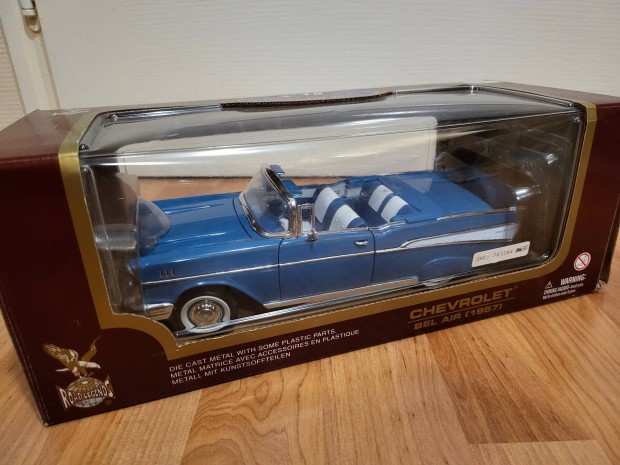 1:18 1/18 Road Legends Chevrolet Bel Air 1957 modellaut