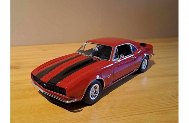 1:18 ACME Chevrolet Camaro SS 427 modell