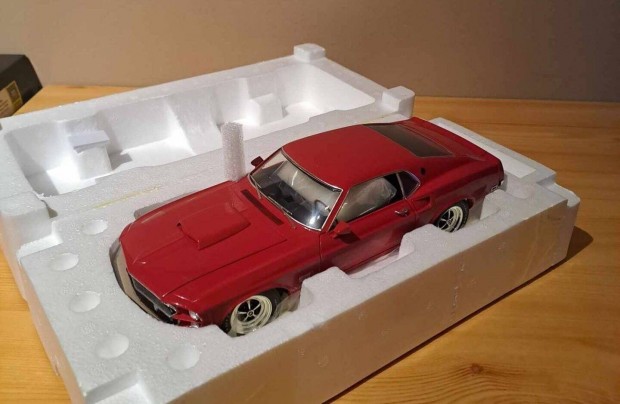 1:18 ACME Ford Mustang Boss modell