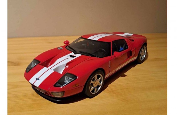 1:18 Autoart Ford GT modell