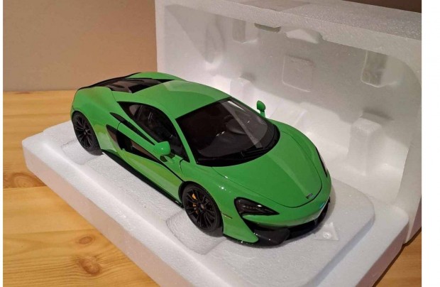 1:18 Autoart Mclaren 570S modell