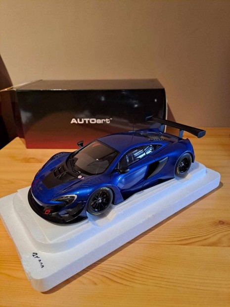 1:18 Autoart Mclaren 650S GT3 modell 1/18