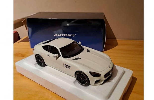 1:18 Autoart Mercedes AMG GT modell