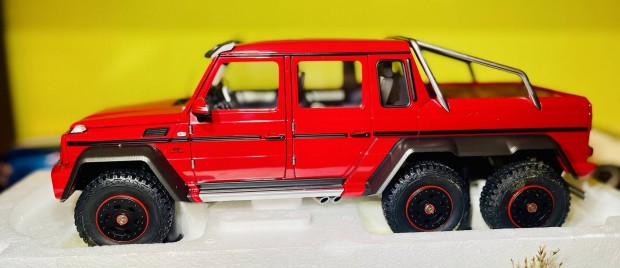 1:18 Autoart Signature Mercedes G63 AMG 6x6 1/18