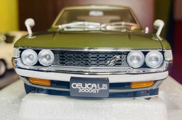 1:18 Autoart Toyota Celica Liftback 2000GT (RA25)