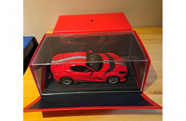 1:18 BBR Ferrari 812 Competizione modell