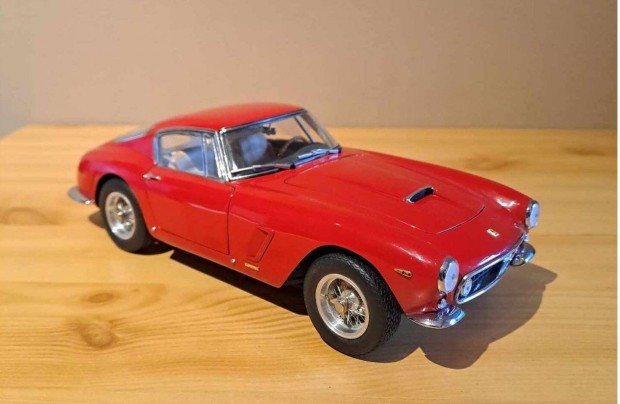 1:18 CMC Ferrari 250 GT Berlinetta Swb modell