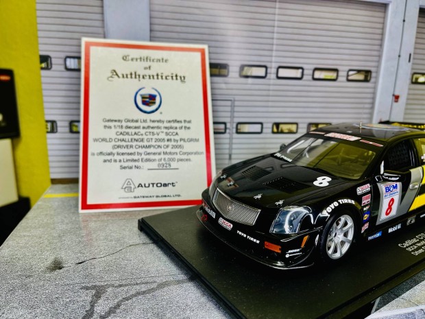 1:18 Cadillac CTS-V 1/18