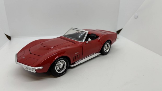 1:18 Chevrolet Corvette