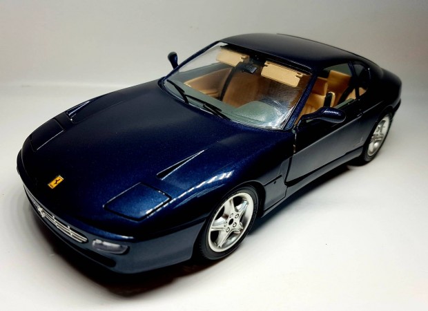 1/18 Ferrari 456 GT Burago kiads autmodell 