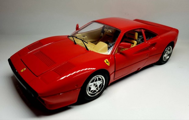 1/18 Ferrari GTO (1984) Burago kiads autmodell 