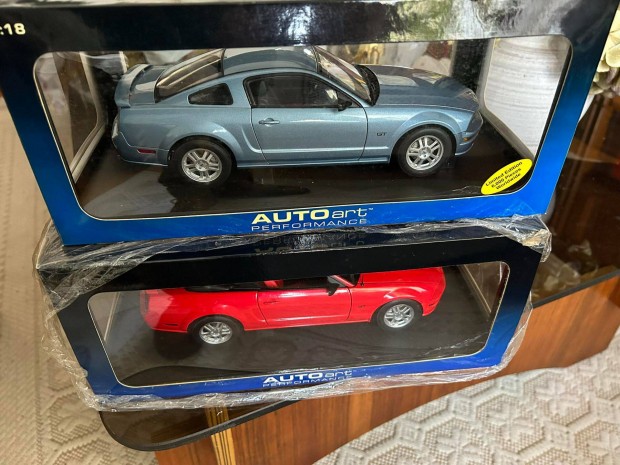 1:18 Ford Mustang Autoart