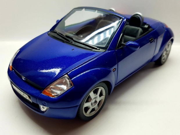 1/18 Ford Street KA Welly kiads autmodell 