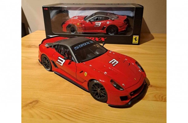 1:18 Hot Wheels Elite Ferrari 599 XX modell