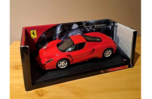1:18 Hot Wheels Ferrari Enzo modell