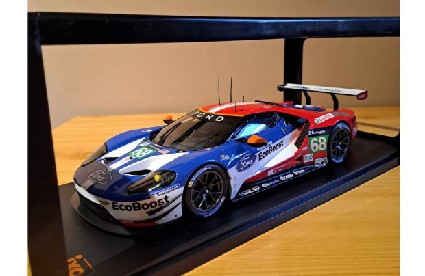 1:18 Ixo Ford GT LM modell