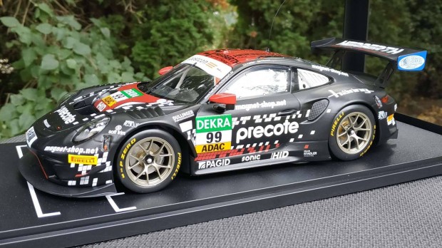 1:18 Ixo Porsche 911 GT3 R #99