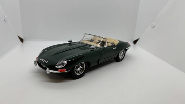 1:18 Jaguar E Type Cabrio