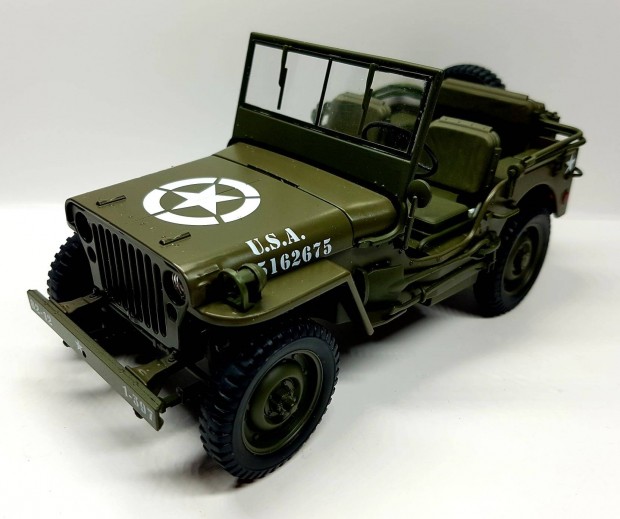1/18 Jeep 1941 Willys MB autmodell 