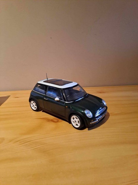 1:18 Kyosho Mini Cooper modell