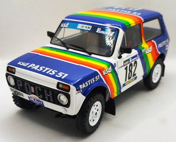 1/18 Lada Niva Paris-Dakar Solido kiads autmodell 