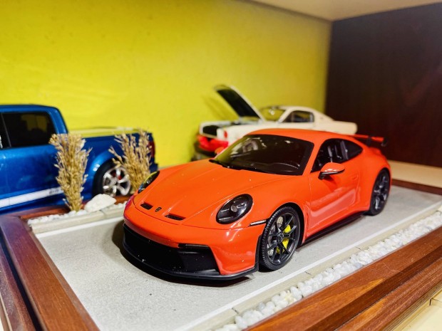 1:18 Minichamps Porsche 911 GT3 2021