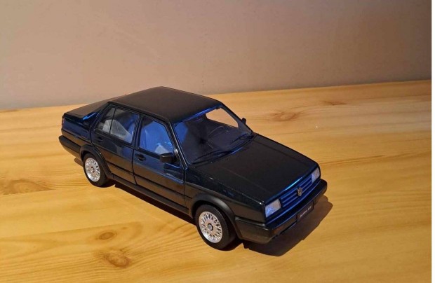 1:18 Mission Model Volkswagen Jetta modell